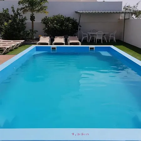 Apartment Kleine Mit Pool, Spielplatz & Boule Im Zentrum Tias